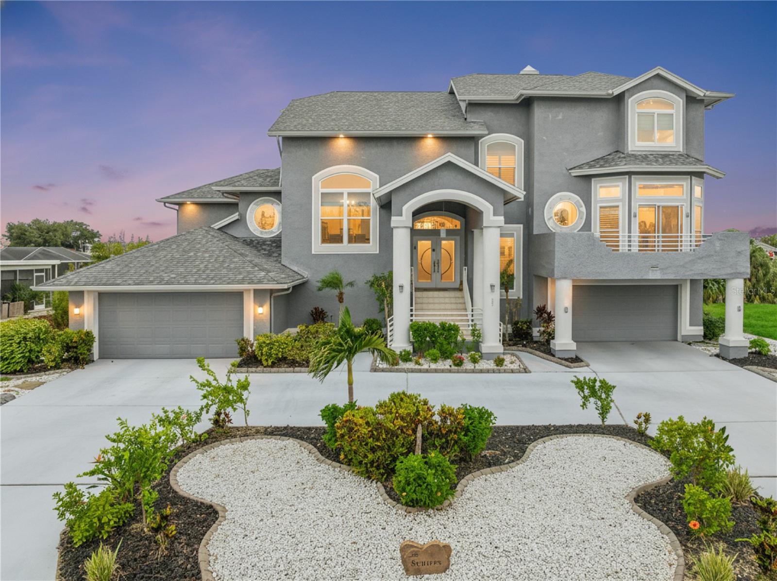 Single Family Residence em APOLLO BEACH, FL - Daniel Dourado