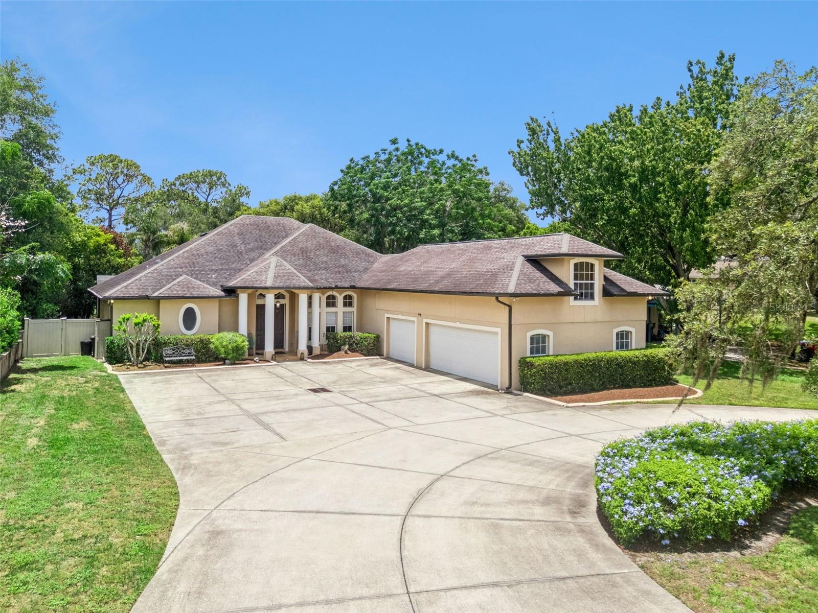 Single Family Residence em CASSELBERRY, FL - Daniel Dourado