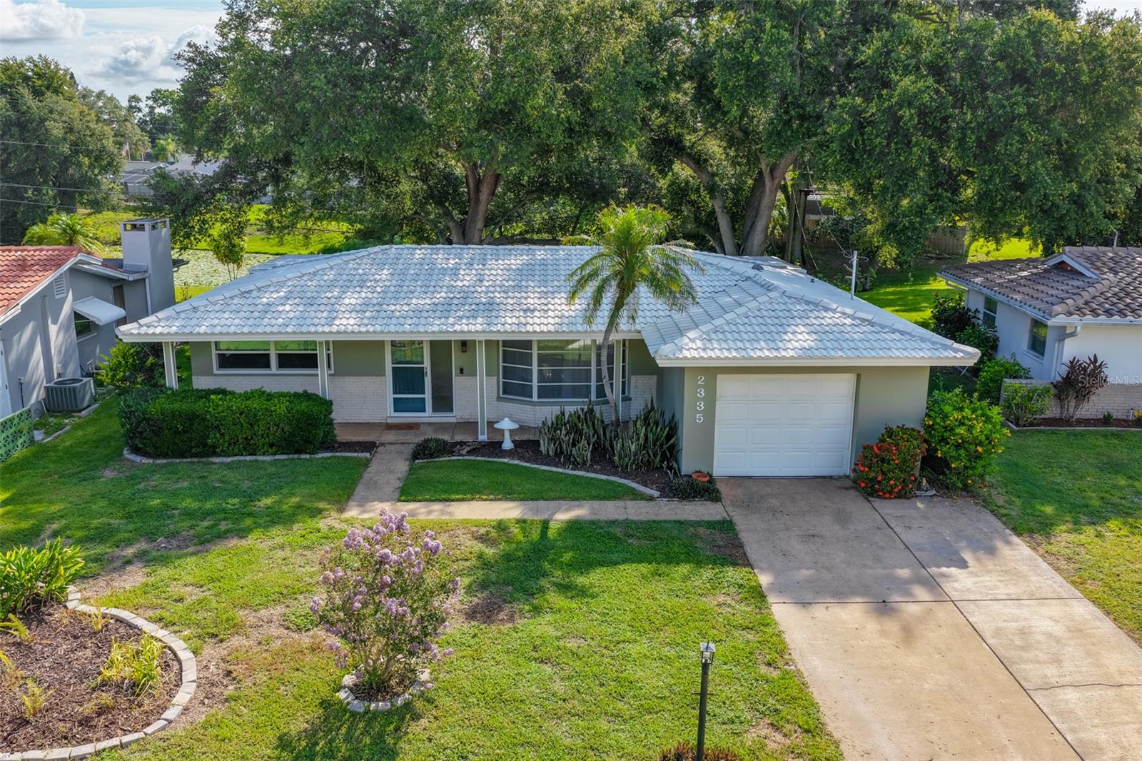 Single Family Residence in CLEARWATER, FL - Daniel Dourado