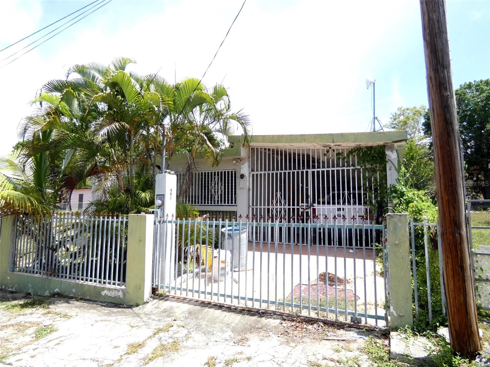 Single Family Residence in VIEQUES, PR - Daniel Dourado