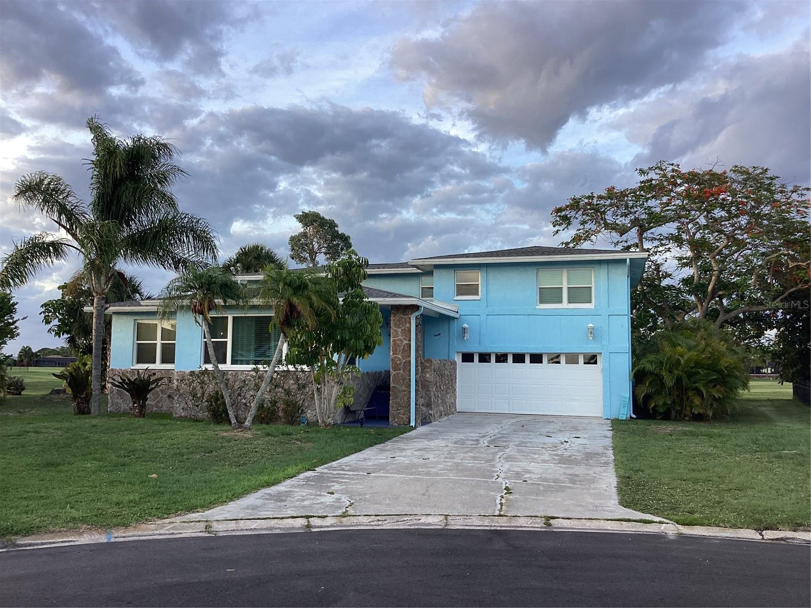 Single Family Residence em ROTONDA WEST, FL - Daniel Dourado