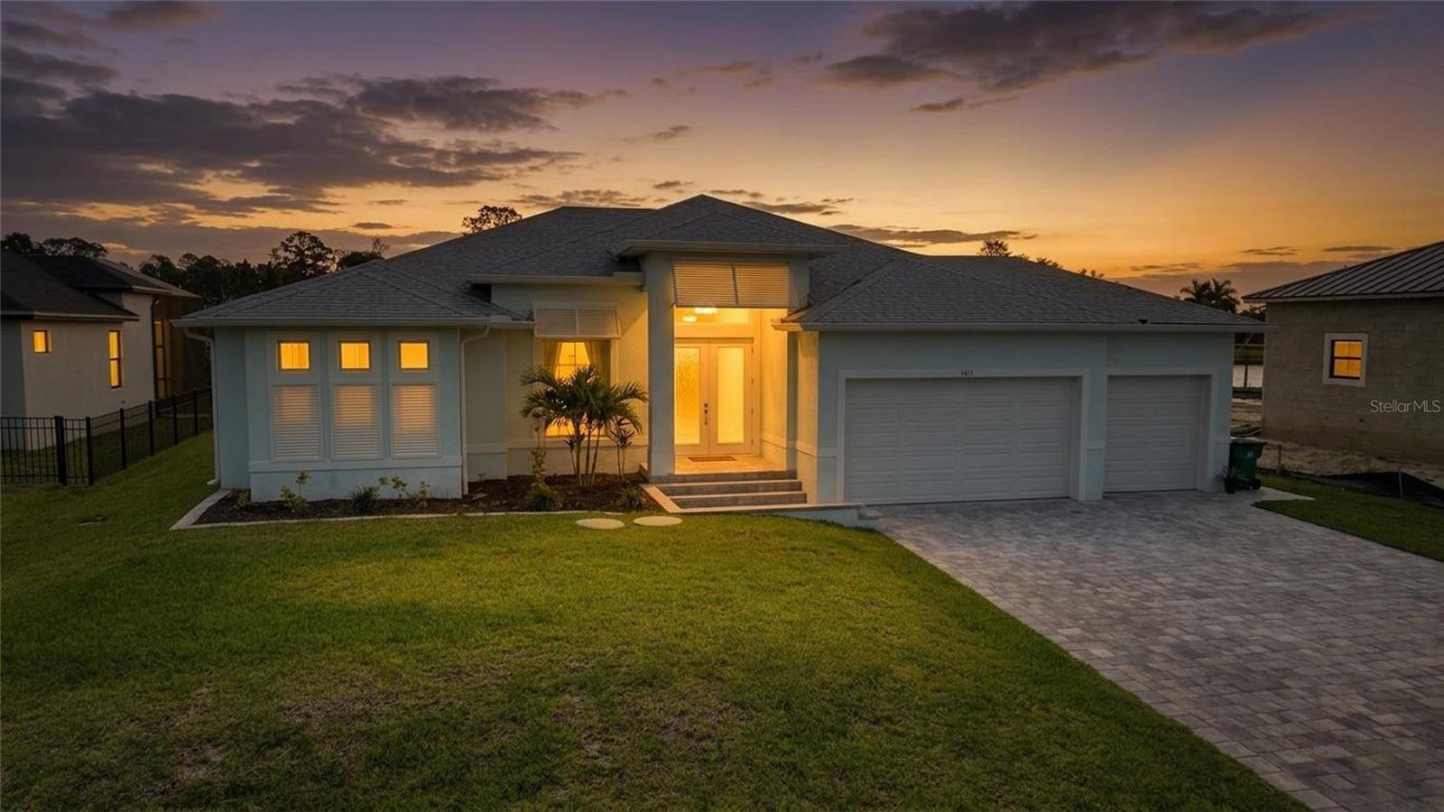 Single Family Residence em PORT CHARLOTTE, FL - Daniel Dourado