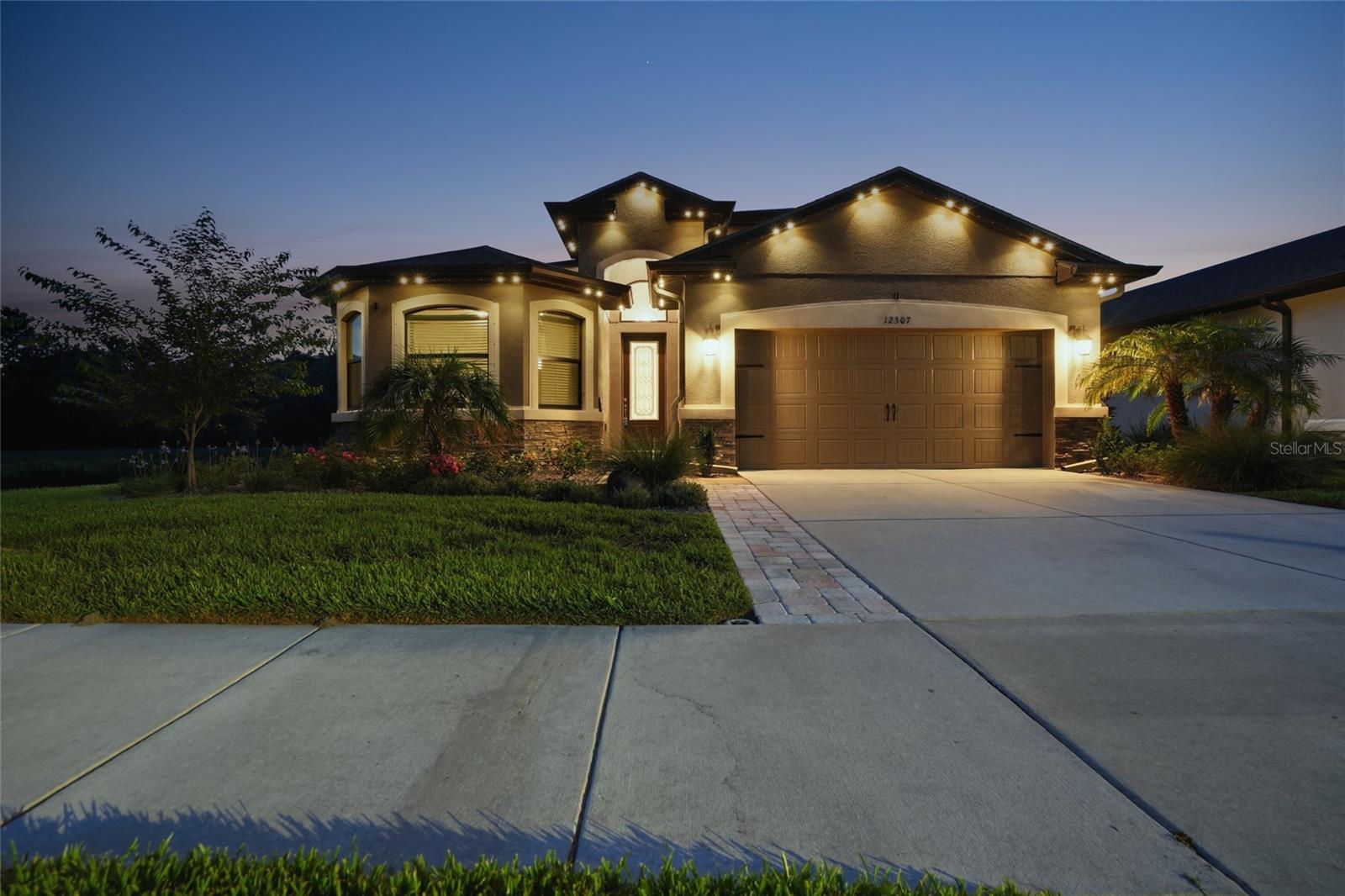 Single Family Residence em NEW PORT RICHEY, FL - Daniel Dourado