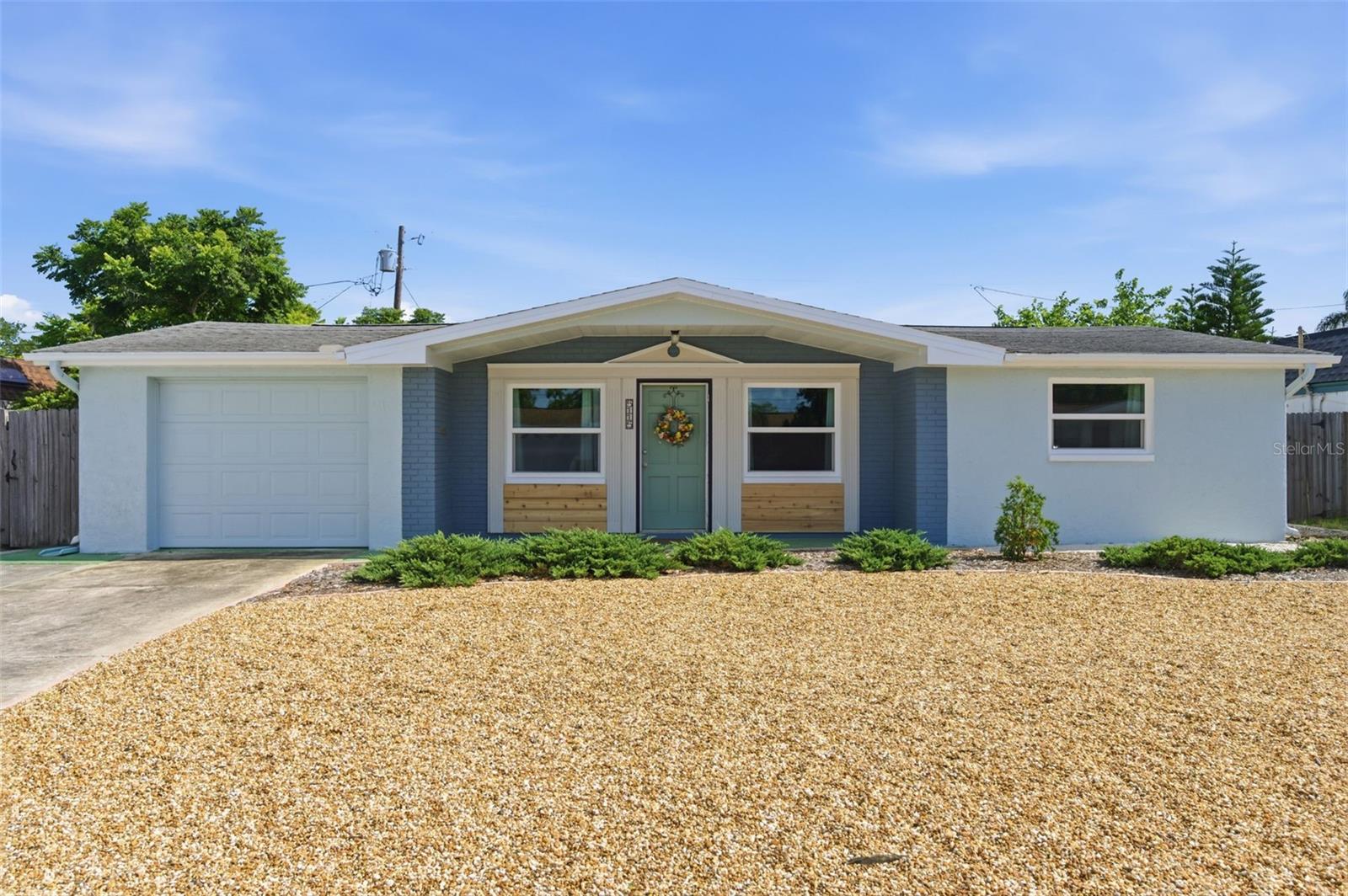 Single Family Residence em NEW PORT RICHEY, FL - Daniel Dourado