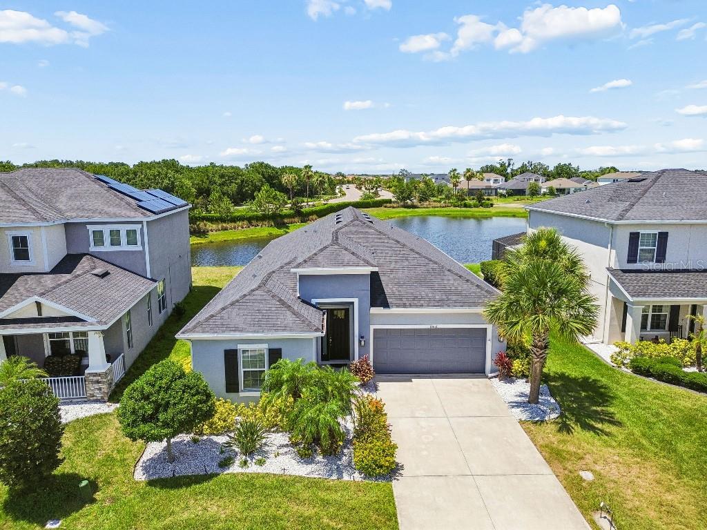 Single Family Residence in PALMETTO, FL - Daniel Dourado