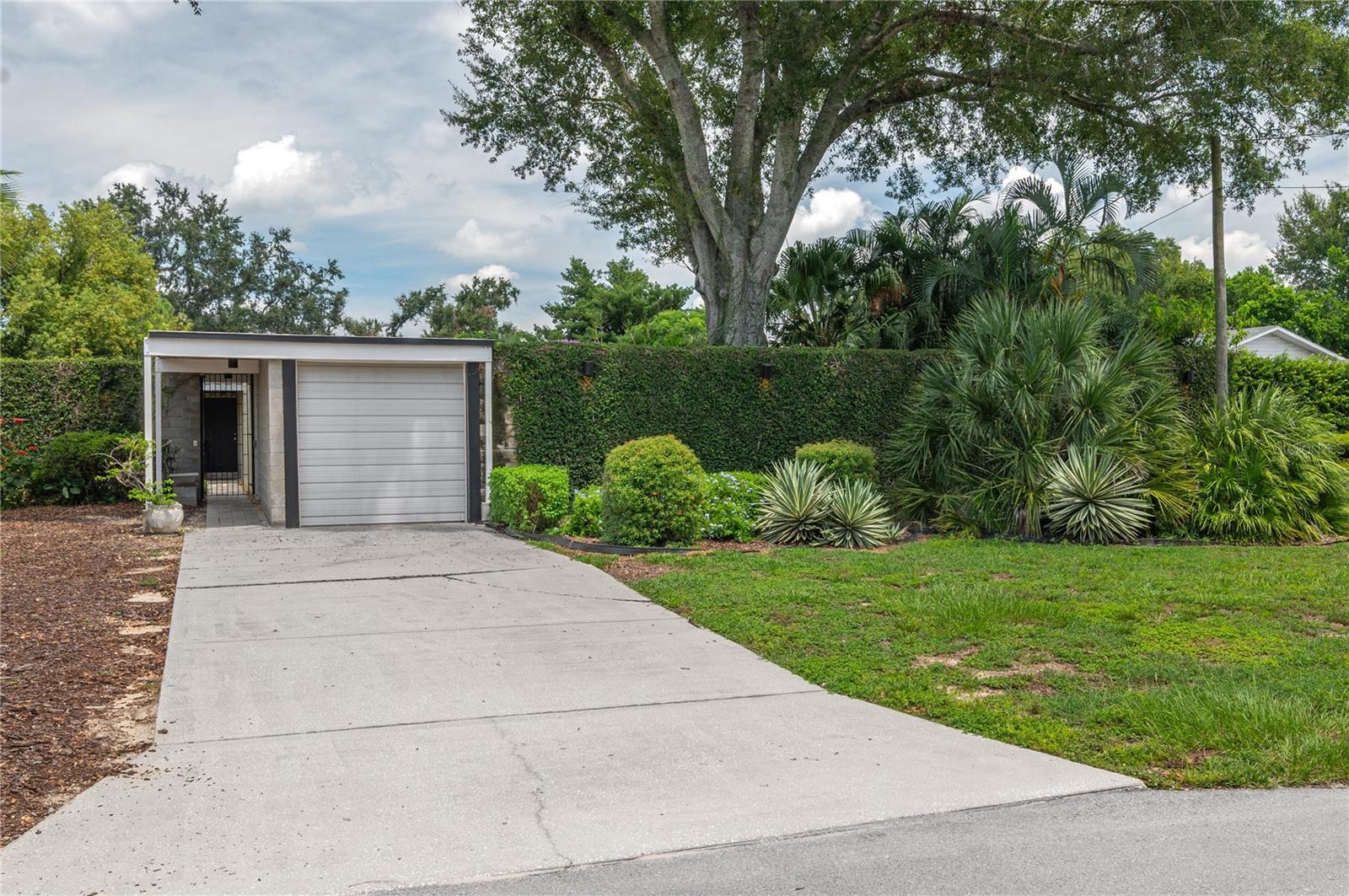 Single Family Residence em WINTER HAVEN, FL - Daniel Dourado