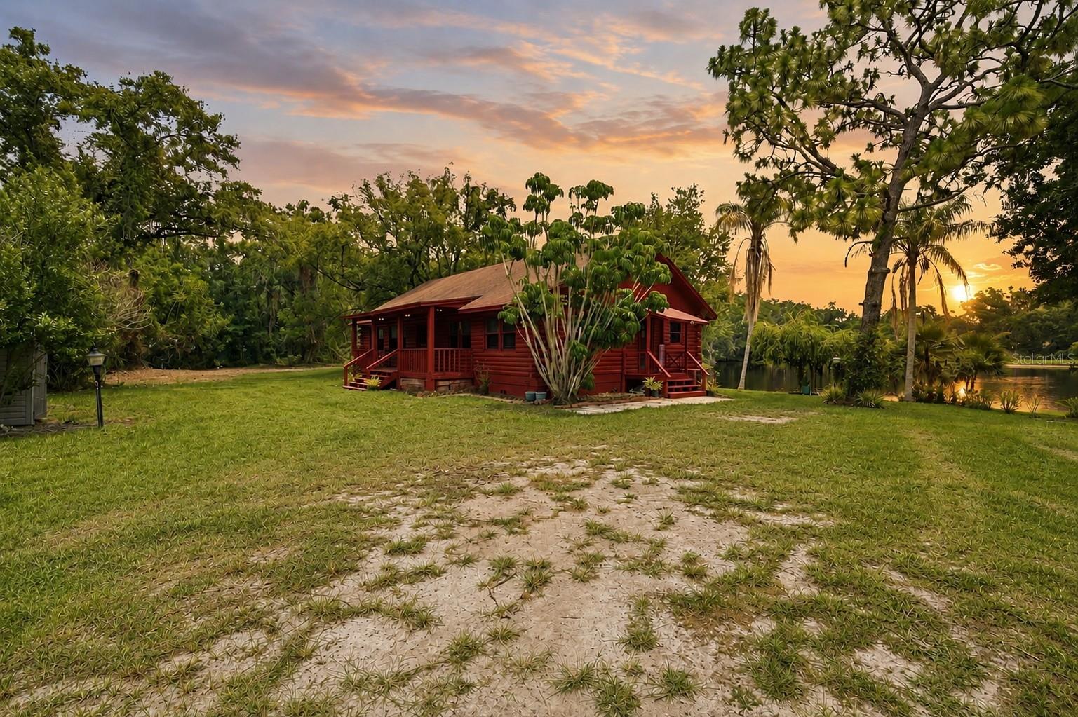 Single Family Residence em NEW PORT RICHEY, FL - Daniel Dourado