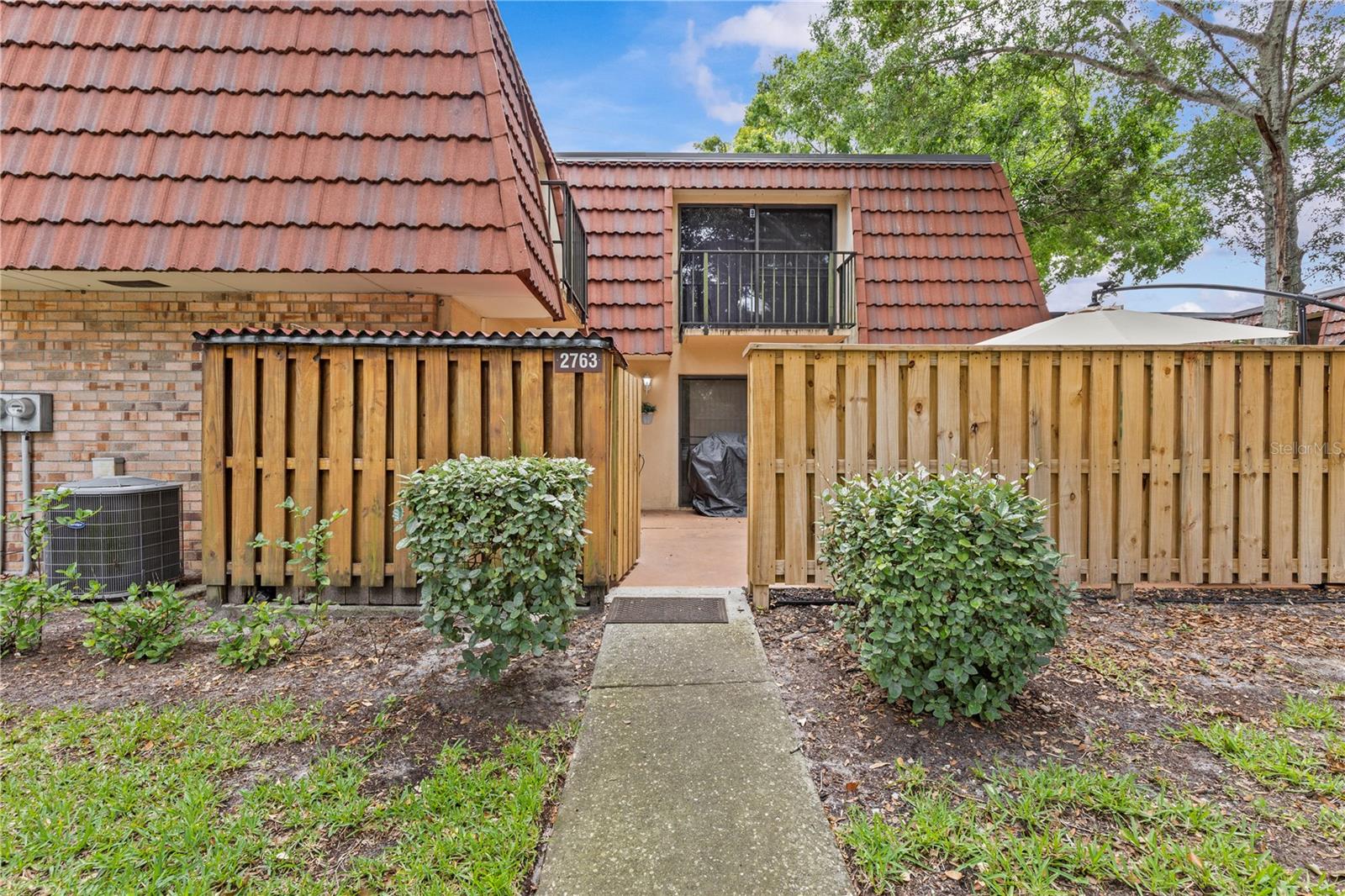 Townhouse in PALM HARBOR, FL - Daniel Dourado