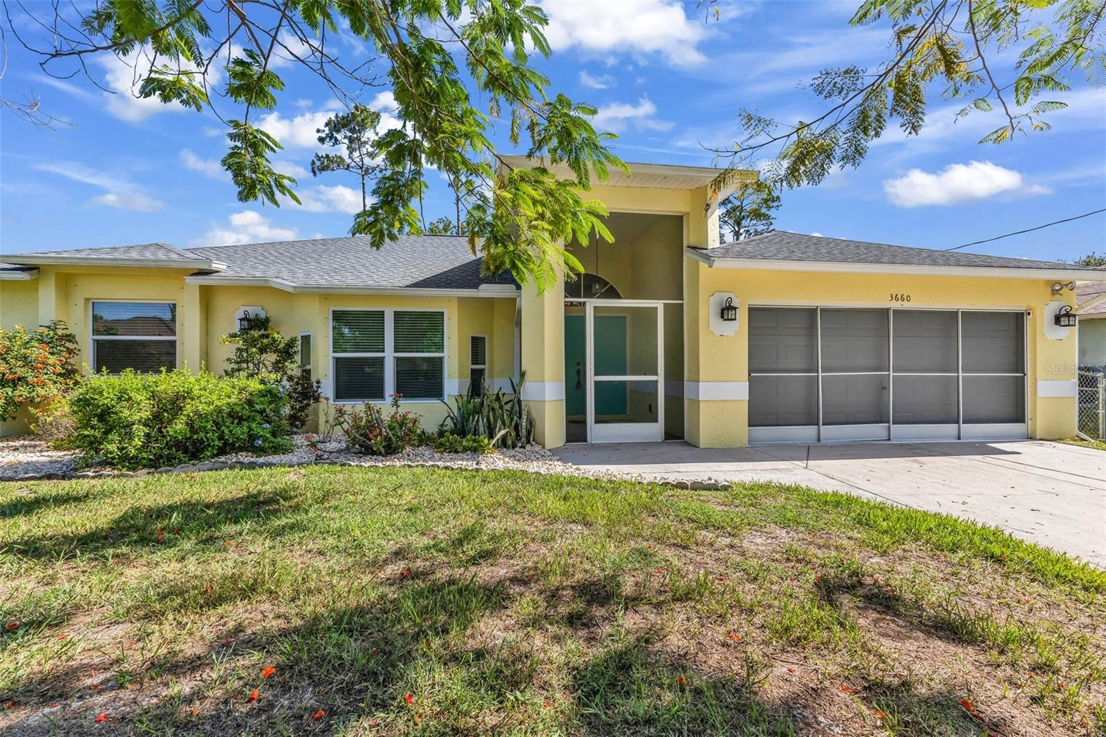 Single Family Residence in NORTH PORT, FL - Daniel Dourado