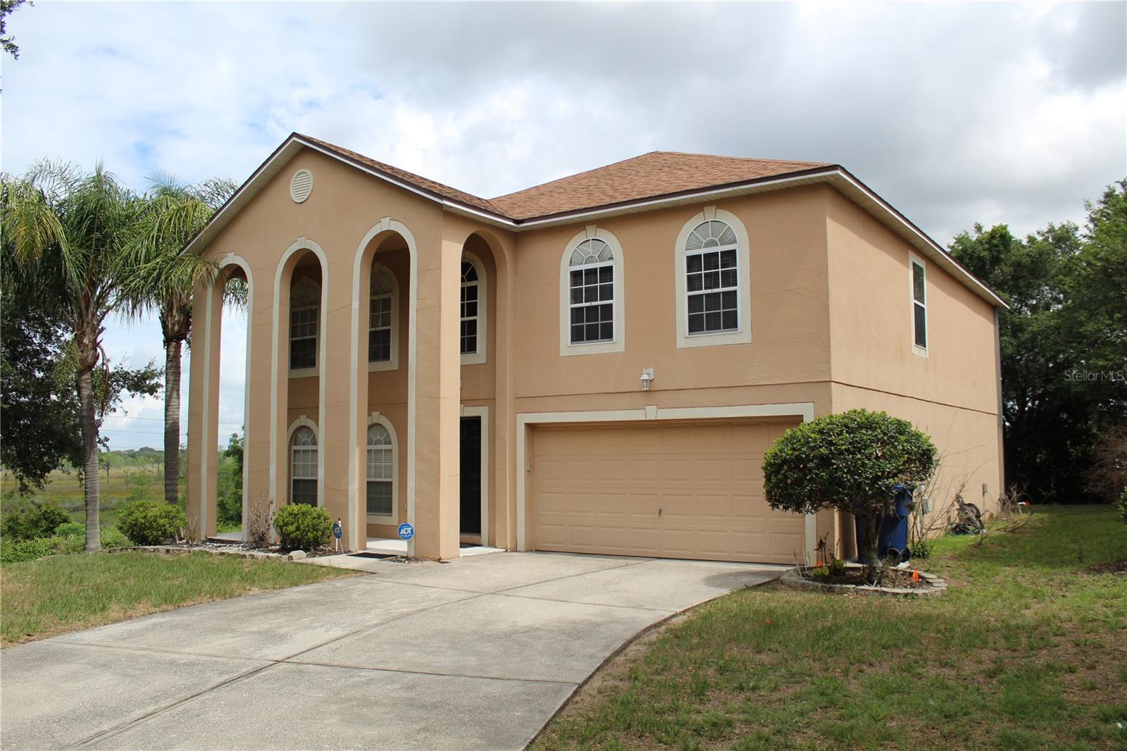 Single Family Residence in GROVELAND, FL - Daniel Dourado