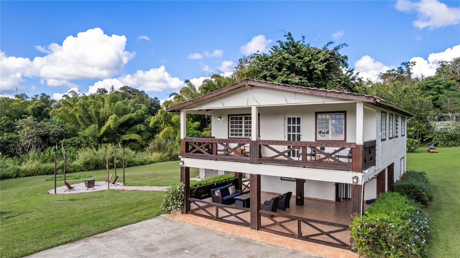 Single Family Residence in CIDRA, PR - Daniel Dourado