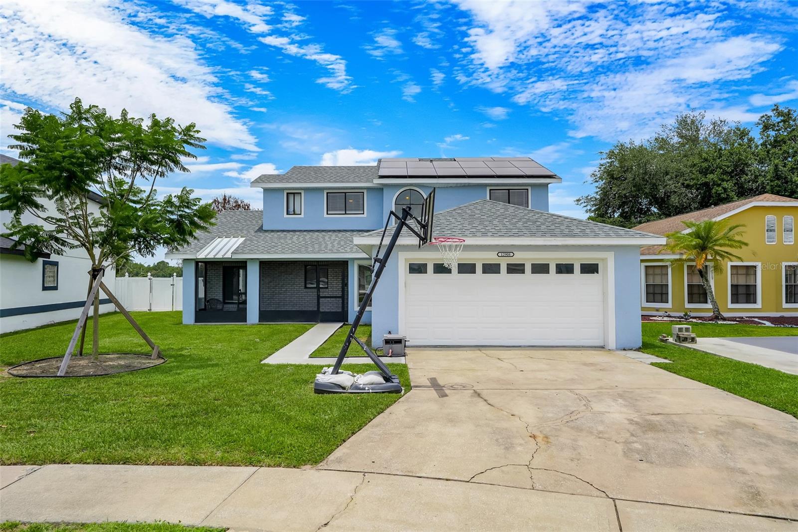 Single Family Residence in ORLANDO, FL - Daniel Dourado