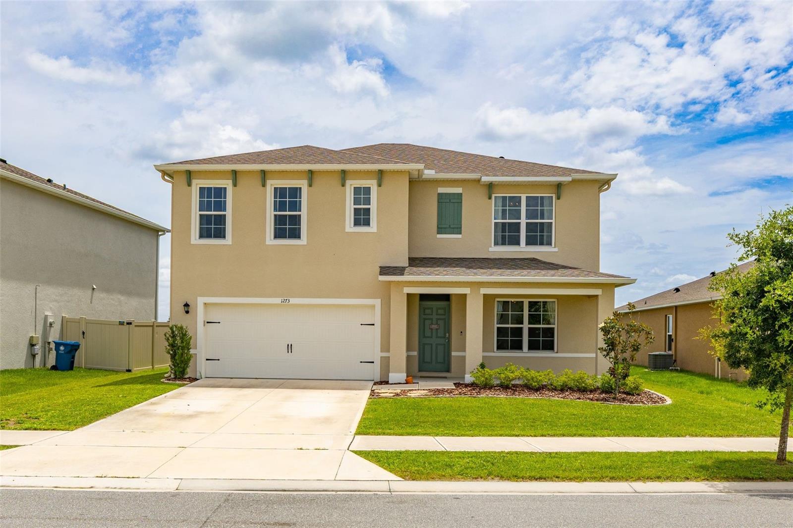 Single Family Residence em DAVENPORT, FL - Daniel Dourado