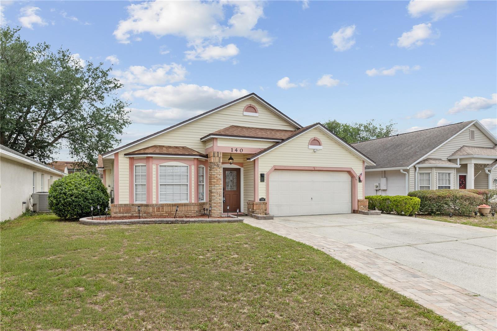 Single Family Residence em DAVENPORT, FL - Daniel Dourado
