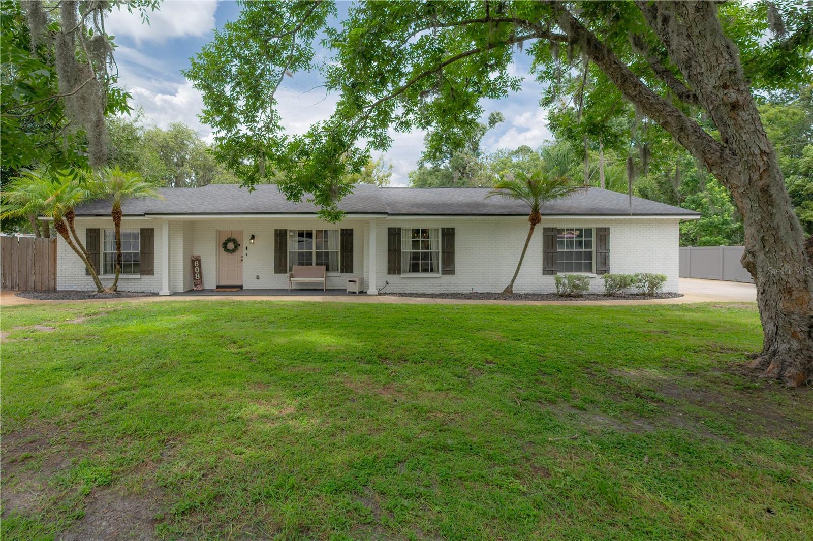 Single Family Residence em LUTZ, FL - Daniel Dourado