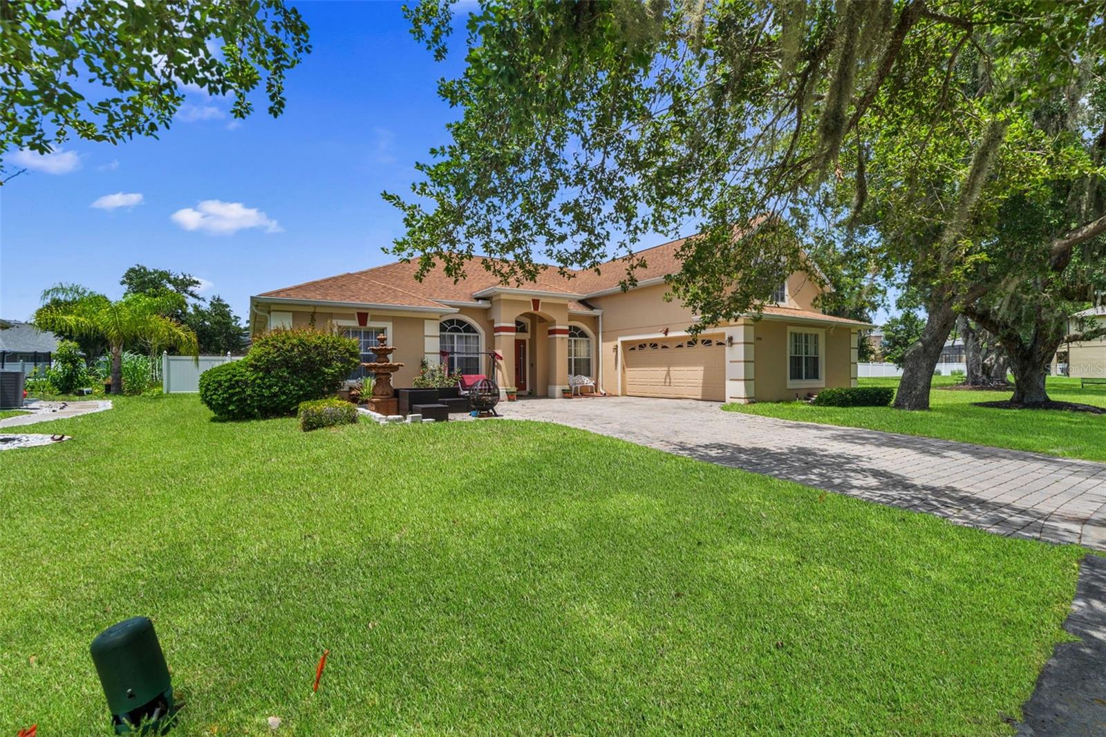 Single Family Residence in KISSIMMEE, FL - Daniel Dourado