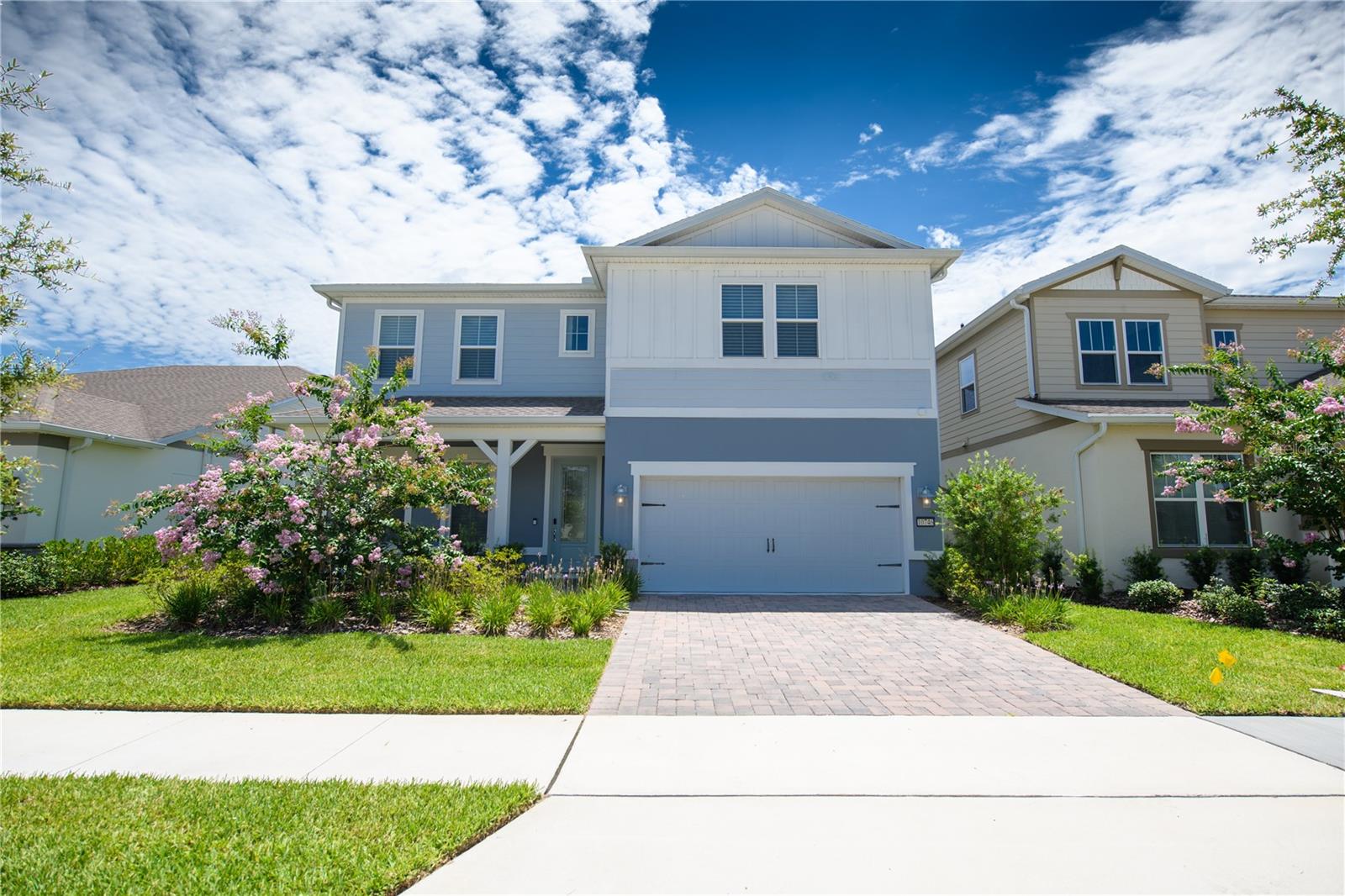 Single Family Residence in ORLANDO, FL - Daniel Dourado