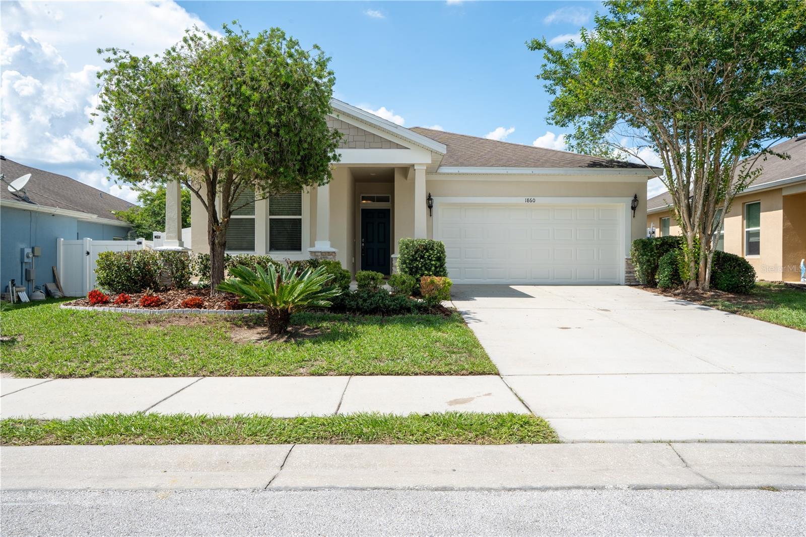 Single Family Residence in AUBURNDALE, FL - Daniel Dourado