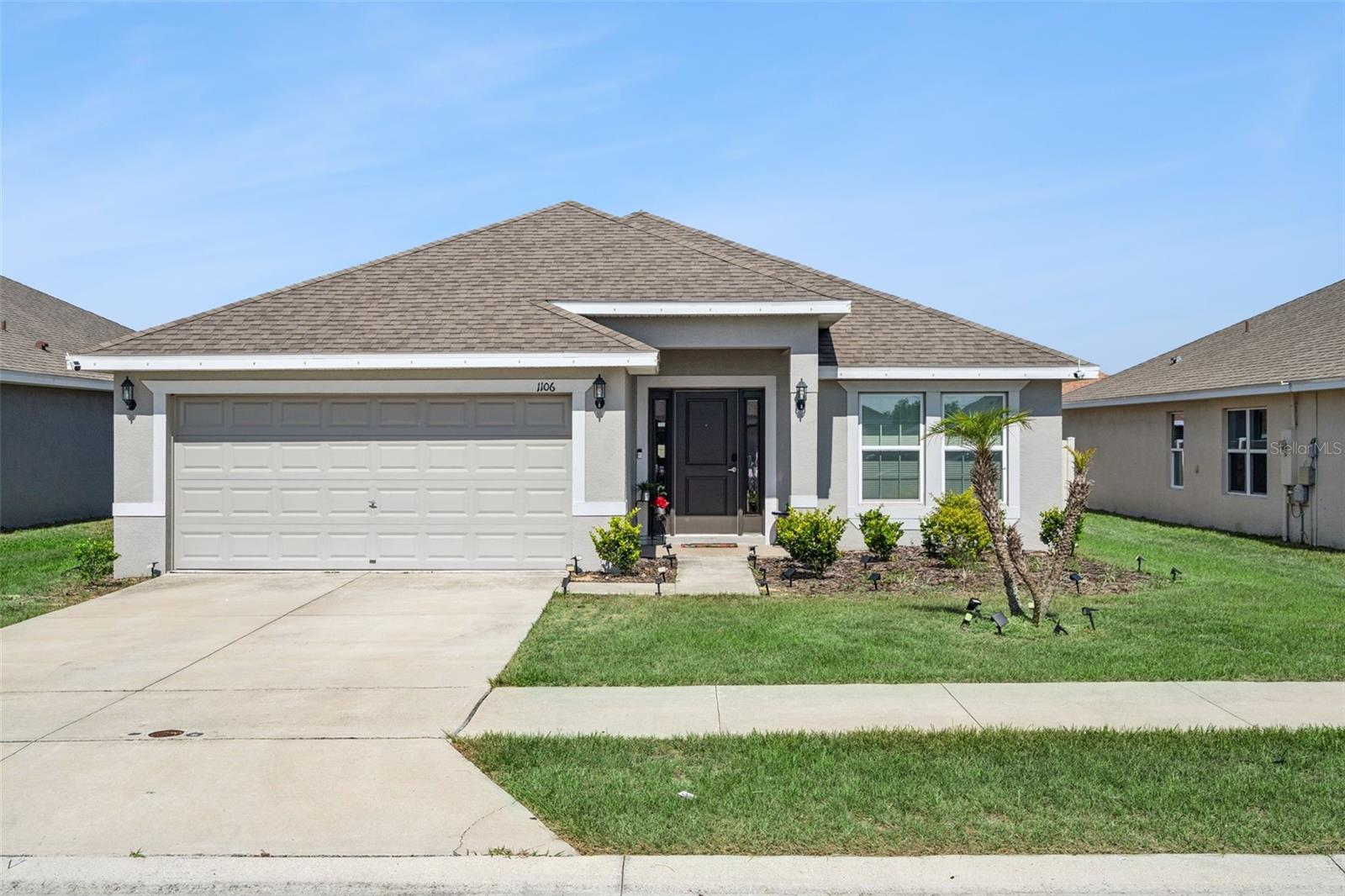 Single Family Residence em DAVENPORT, FL - Daniel Dourado