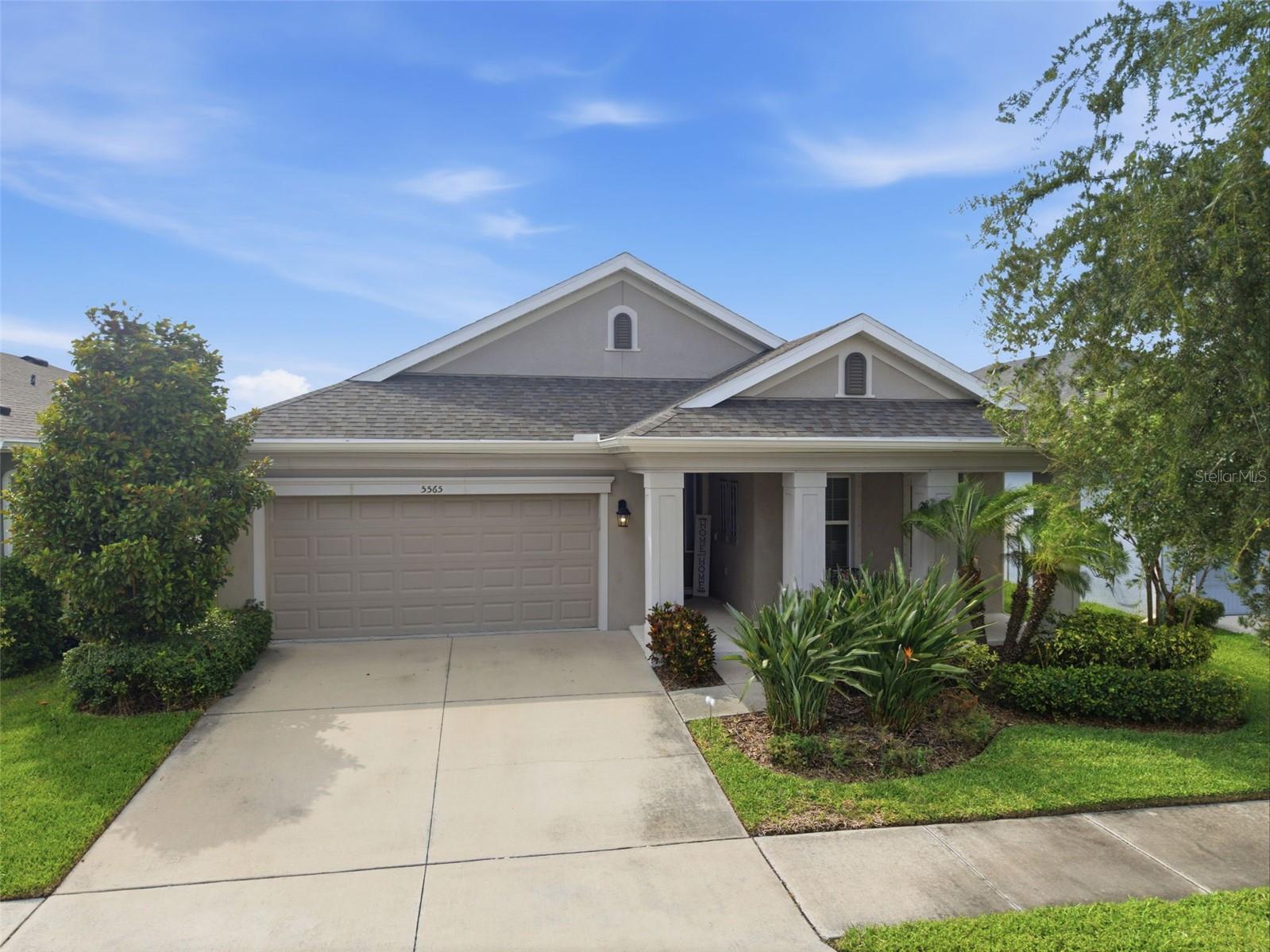 Single Family Residence in APOLLO BEACH, FL - Daniel Dourado