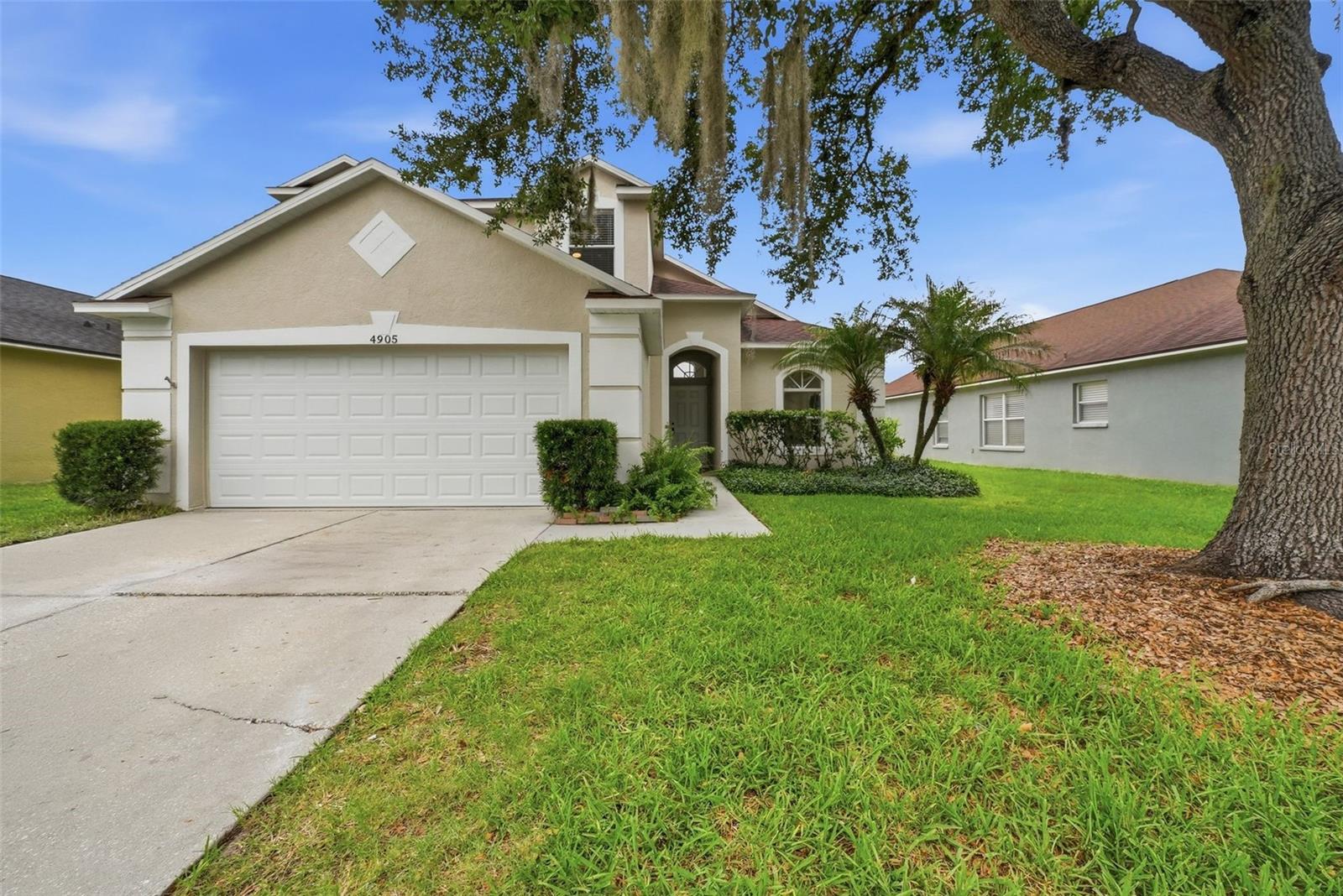 Single Family Residence in LAND O LAKES, FL - Daniel Dourado