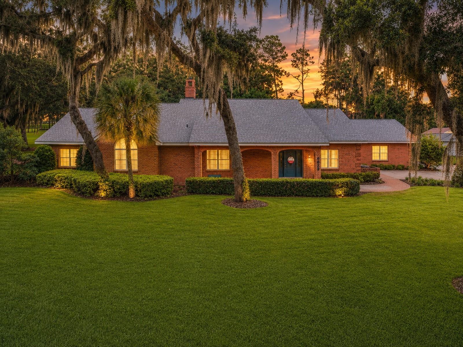 Single Family Residence in LEESBURG, FL - Daniel Dourado