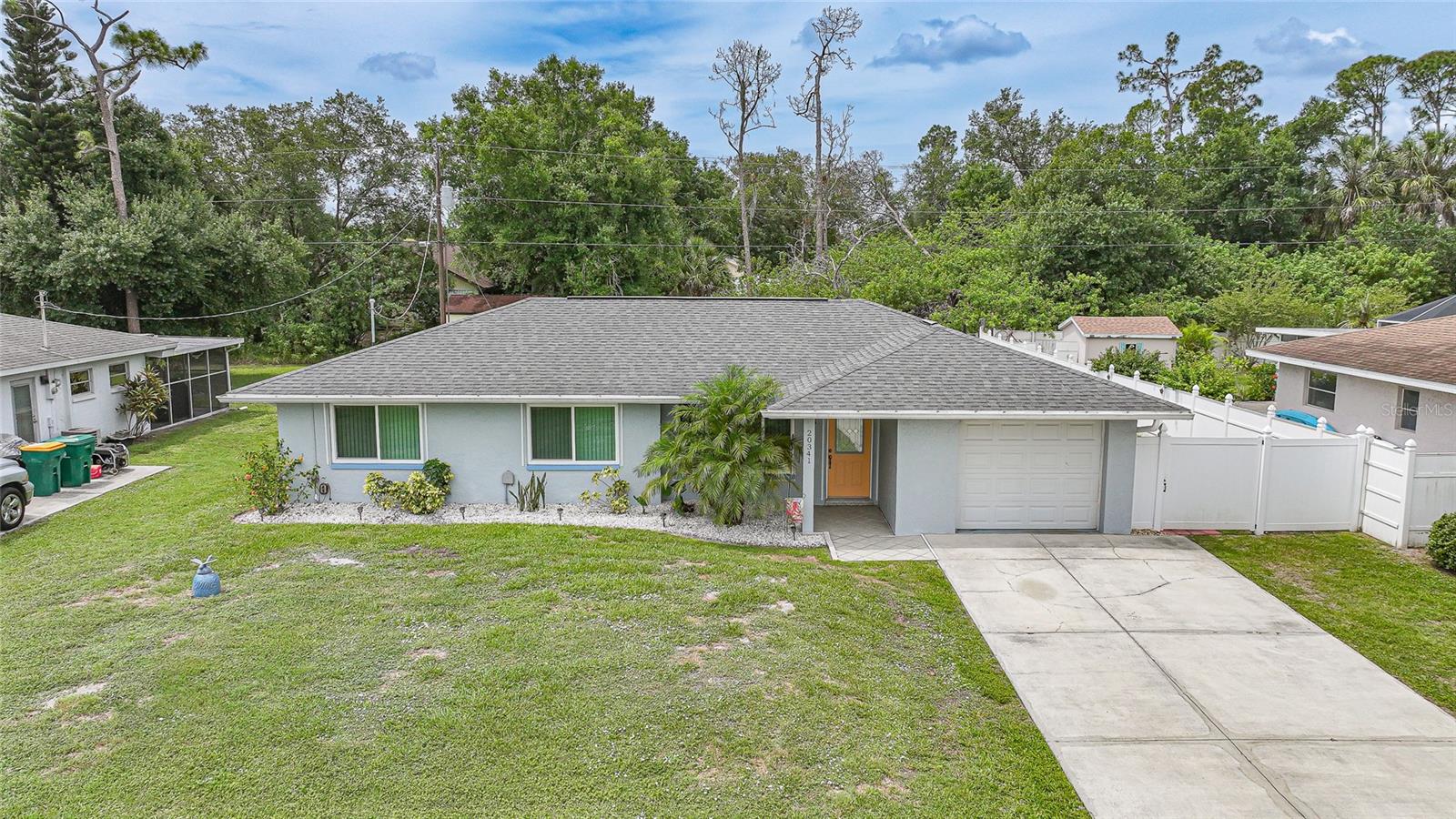 Single Family Residence in PORT CHARLOTTE, FL - Daniel Dourado