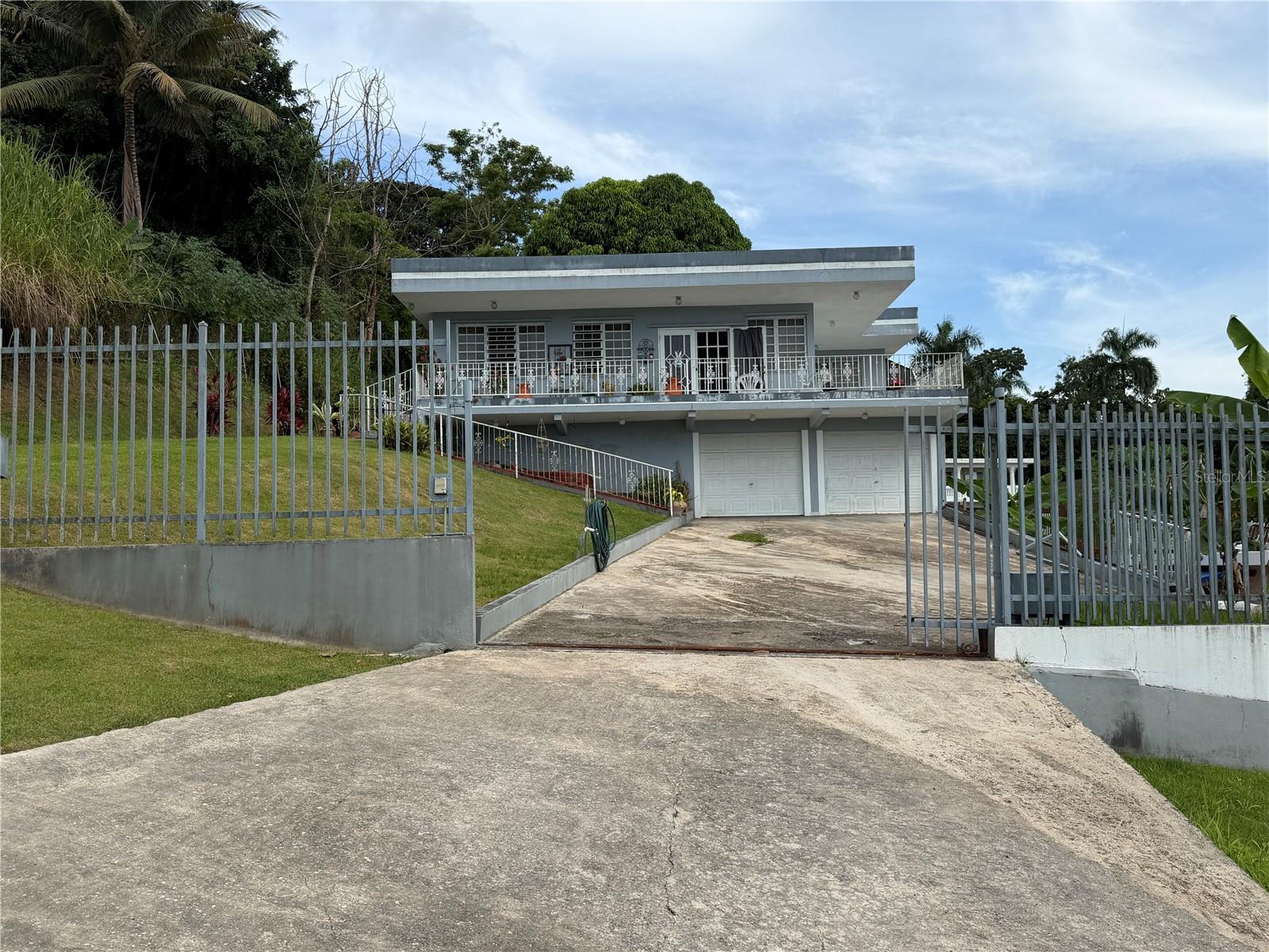 Single Family Residence in BAYAMON, PR - Daniel Dourado