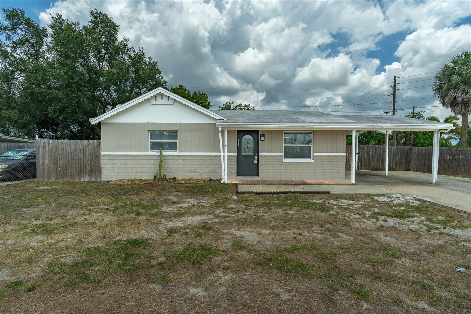 Single Family Residence in TAMPA, FL - Daniel Dourado