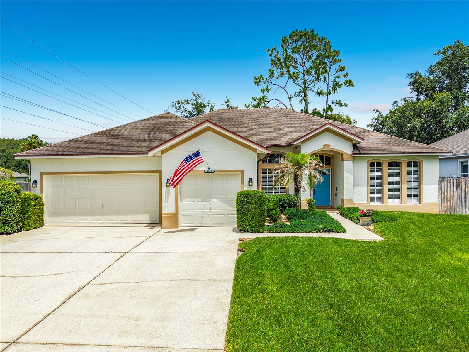 Single Family Residence in OVIEDO, FL - Daniel Dourado