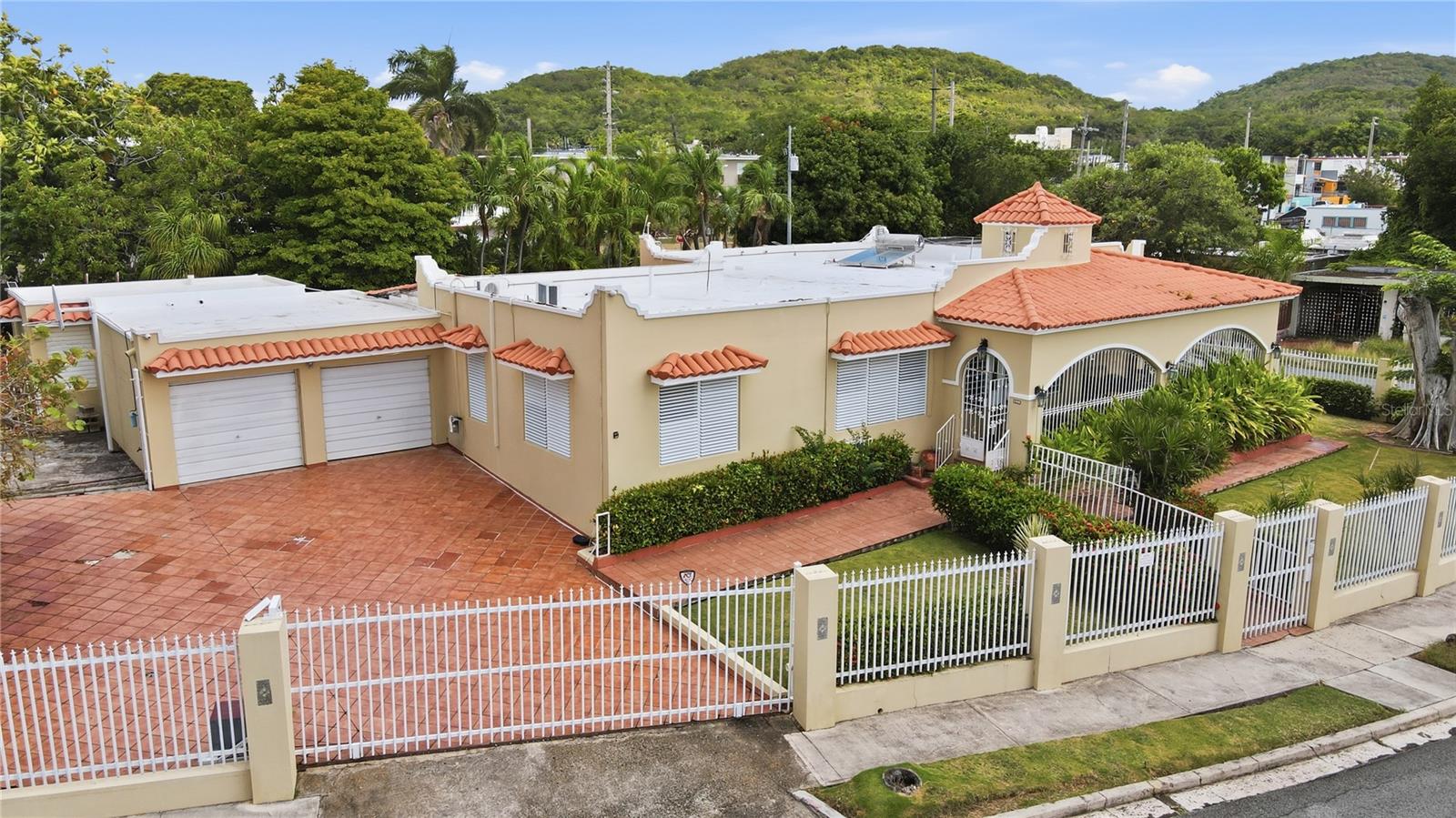 Single Family Residence in FAJARDO, PR - Daniel Dourado