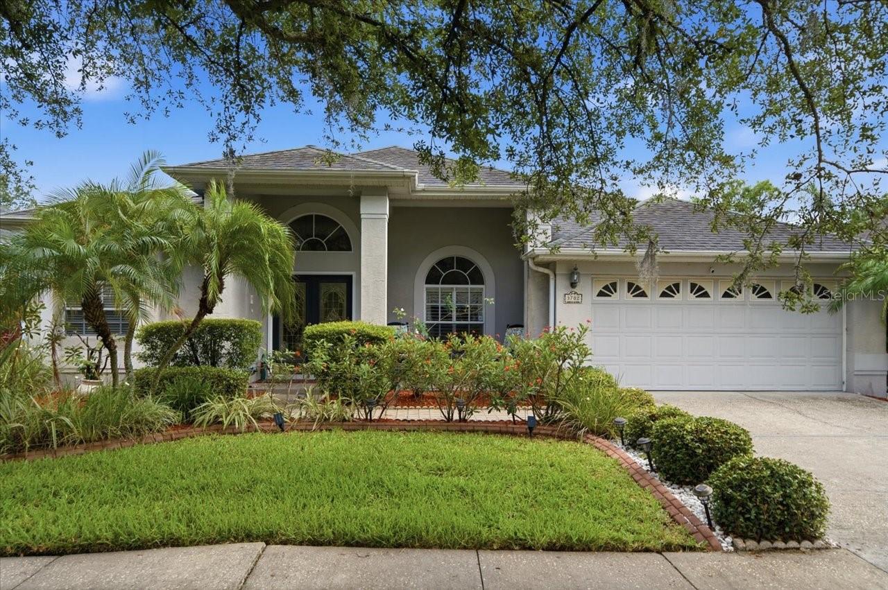 Single Family Residence in TAMPA, FL - Daniel Dourado