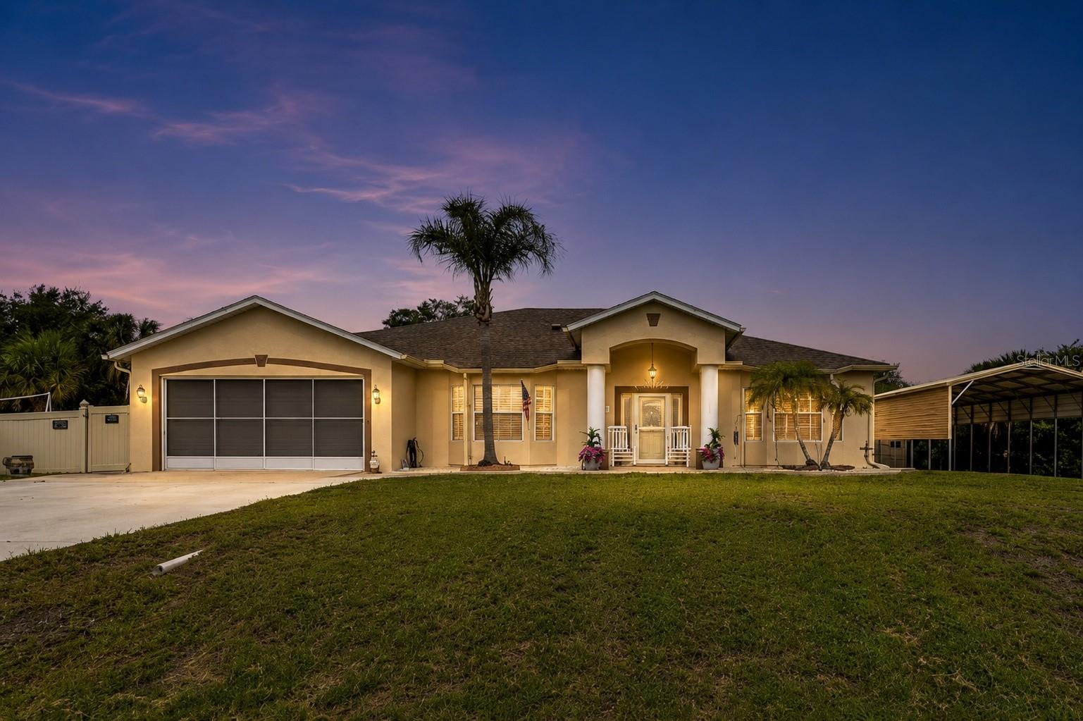 Single Family Residence in PORT CHARLOTTE, FL - Daniel Dourado
