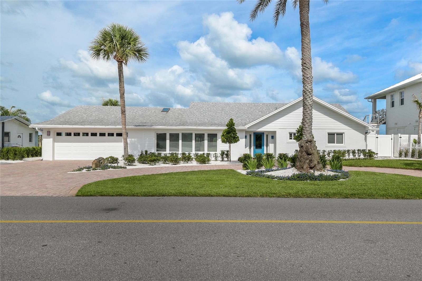 Single Family Residence in NEW SMYRNA BEACH, FL - Daniel Dourado
