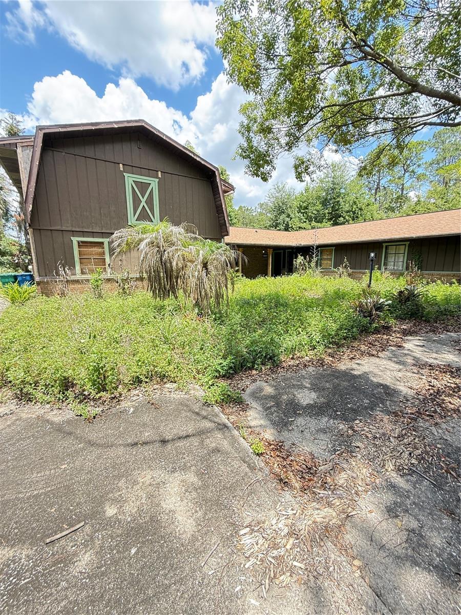 Single Family Residence em DELAND, FL - Daniel Dourado