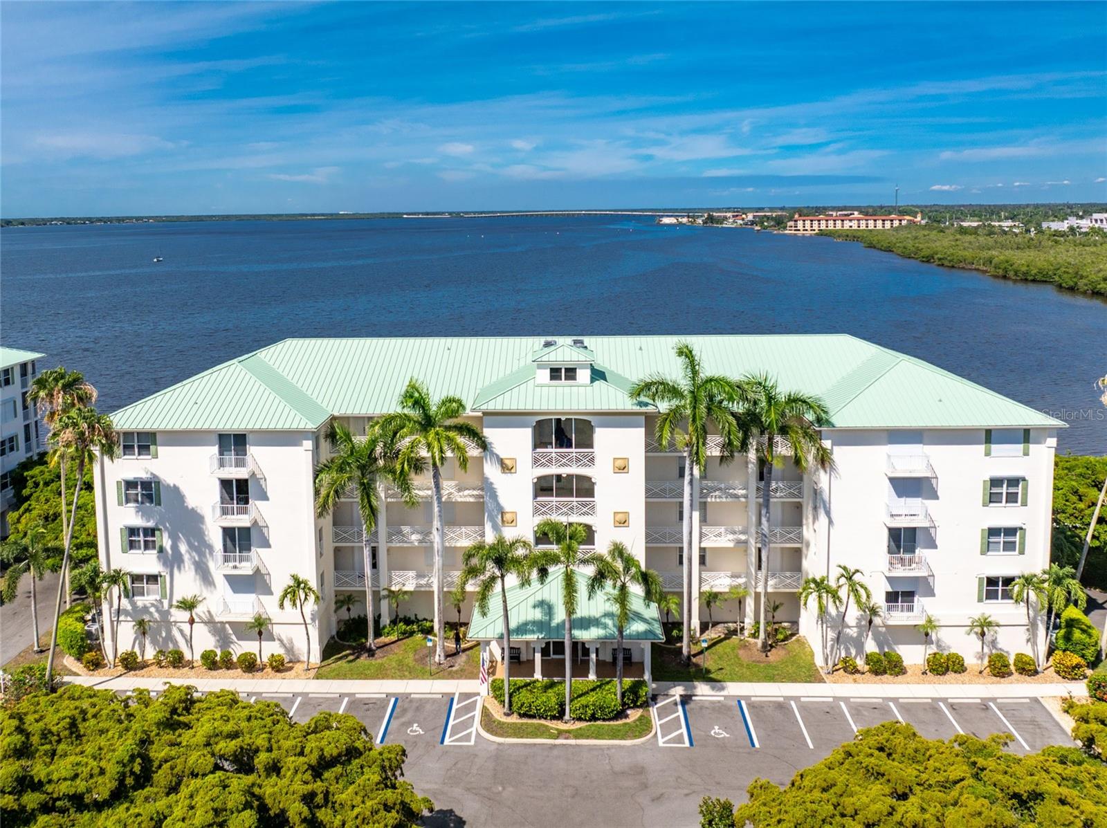 Condominium in PUNTA GORDA, FL - Daniel Dourado