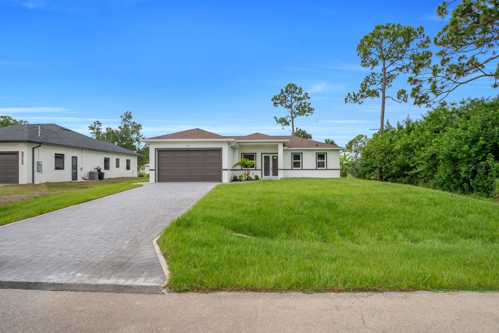 Single Family Residence in LEHIGH ACRES, FL - Daniel Dourado