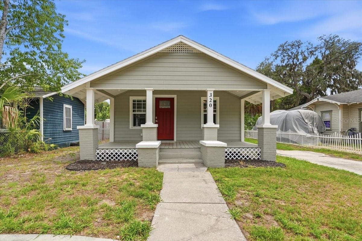 Single Family Residence in LAKELAND, FL - Daniel Dourado