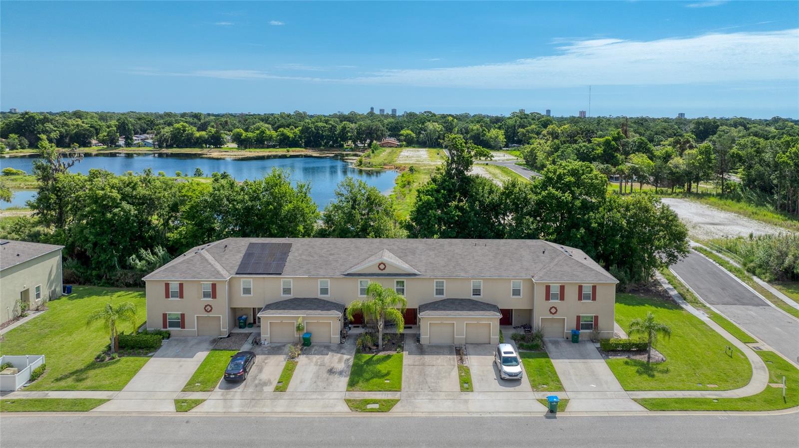 Single Family Residence in DAYTONA BEACH, FL - Daniel Dourado