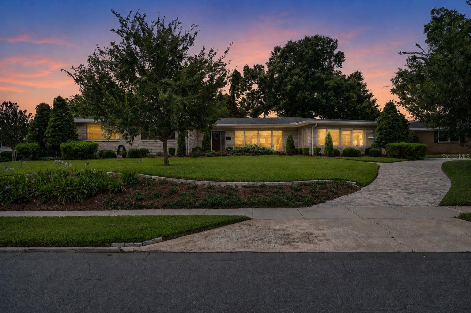 Single Family Residence in LAKELAND, FL - Daniel Dourado