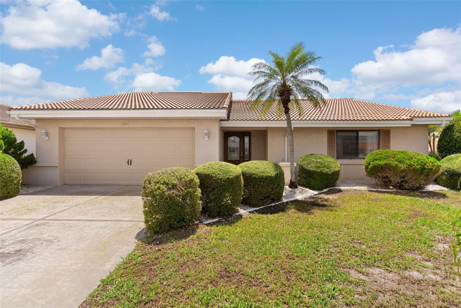 Single Family Residence in SUN CITY CENTER, FL - Daniel Dourado