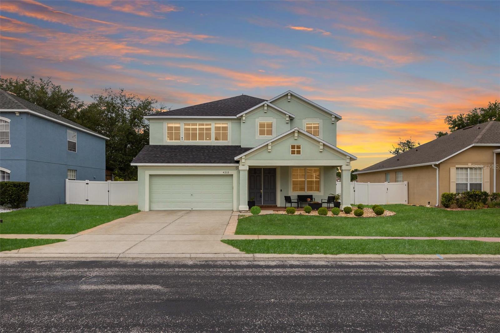 Single Family Residence in SPRING HILL, FL - Daniel Dourado