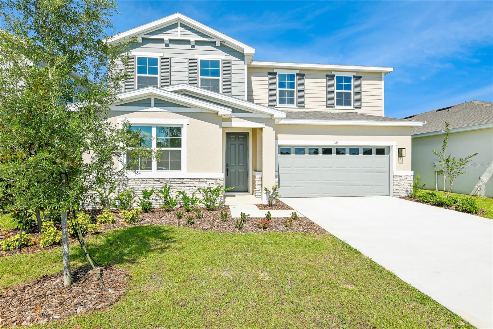 Single Family Residence in TAVARES, FL - Daniel Dourado