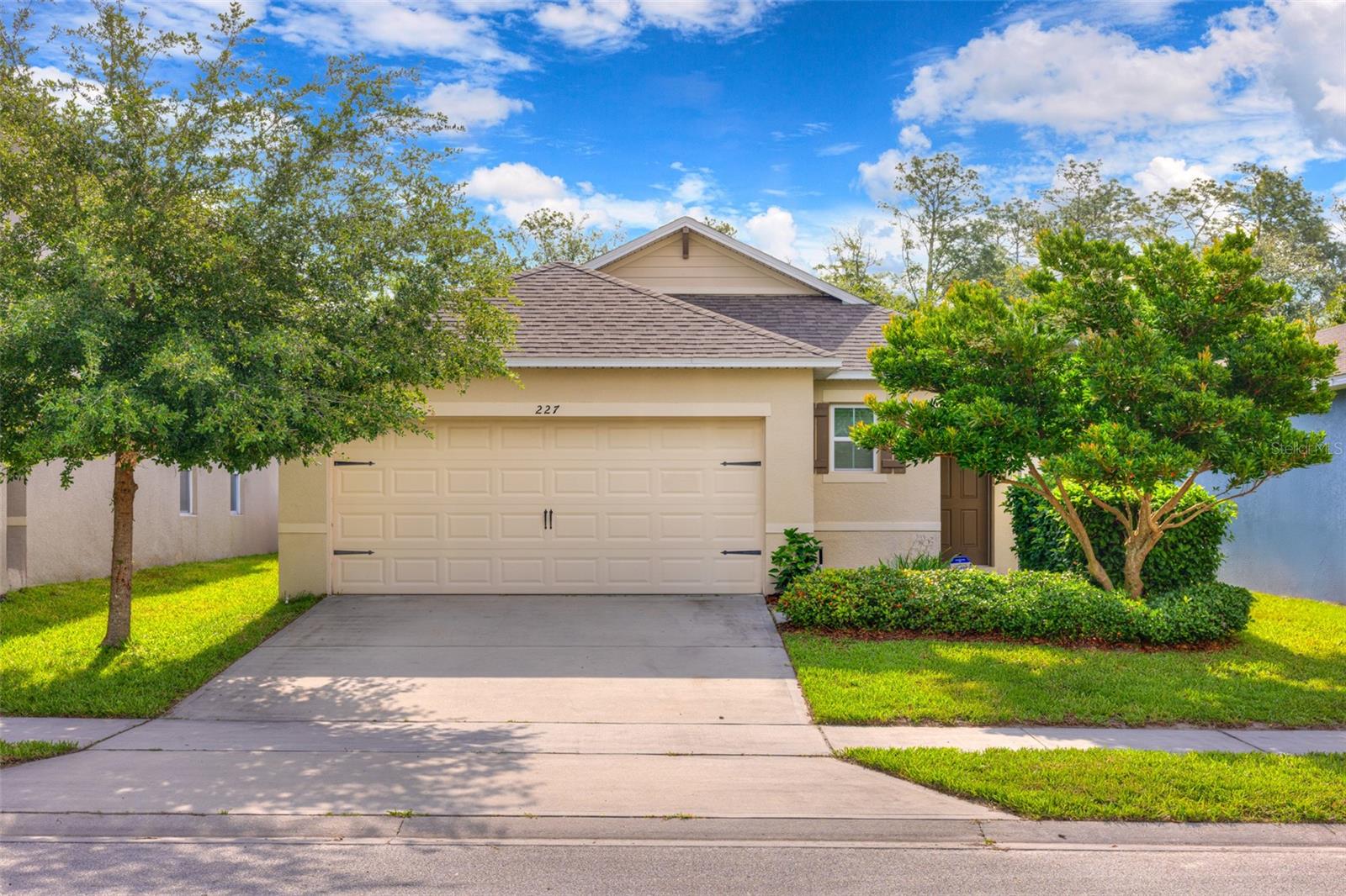 Single Family Residence em DELAND, FL - Daniel Dourado