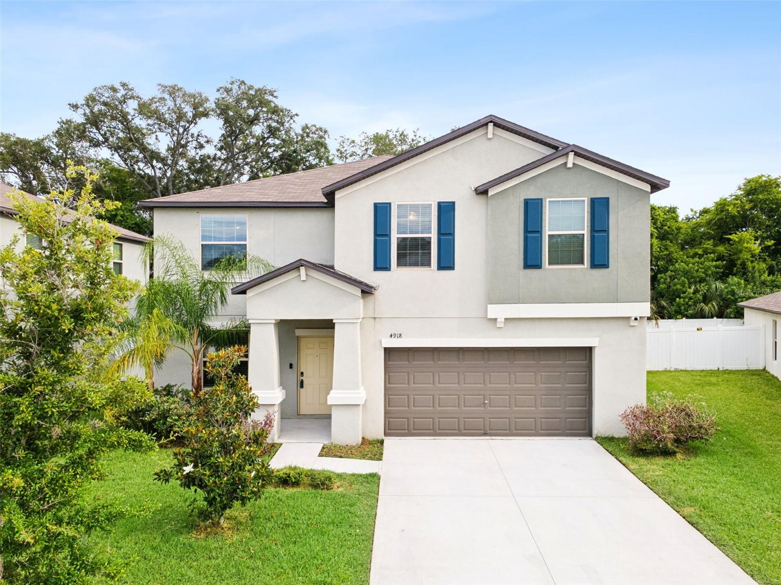 Single Family Residence in TAMPA, FL - Daniel Dourado