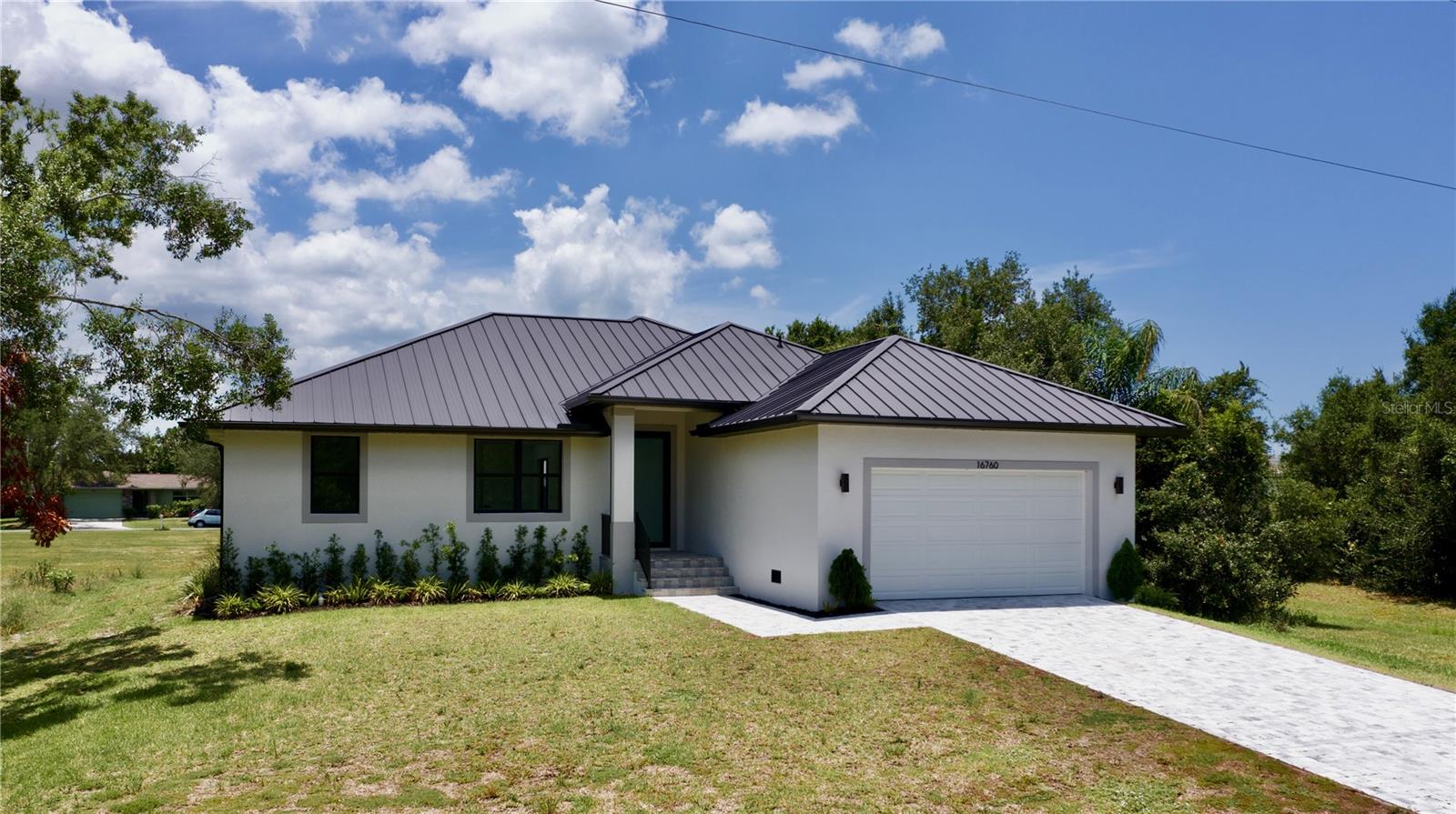 Single Family Residence in PUNTA GORDA, FL - Daniel Dourado
