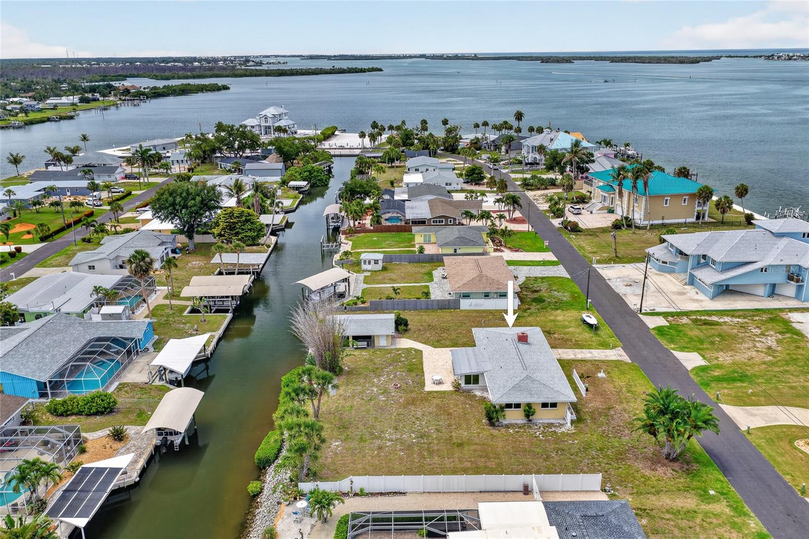 Single Family Residence em ENGLEWOOD, FL - Daniel Dourado