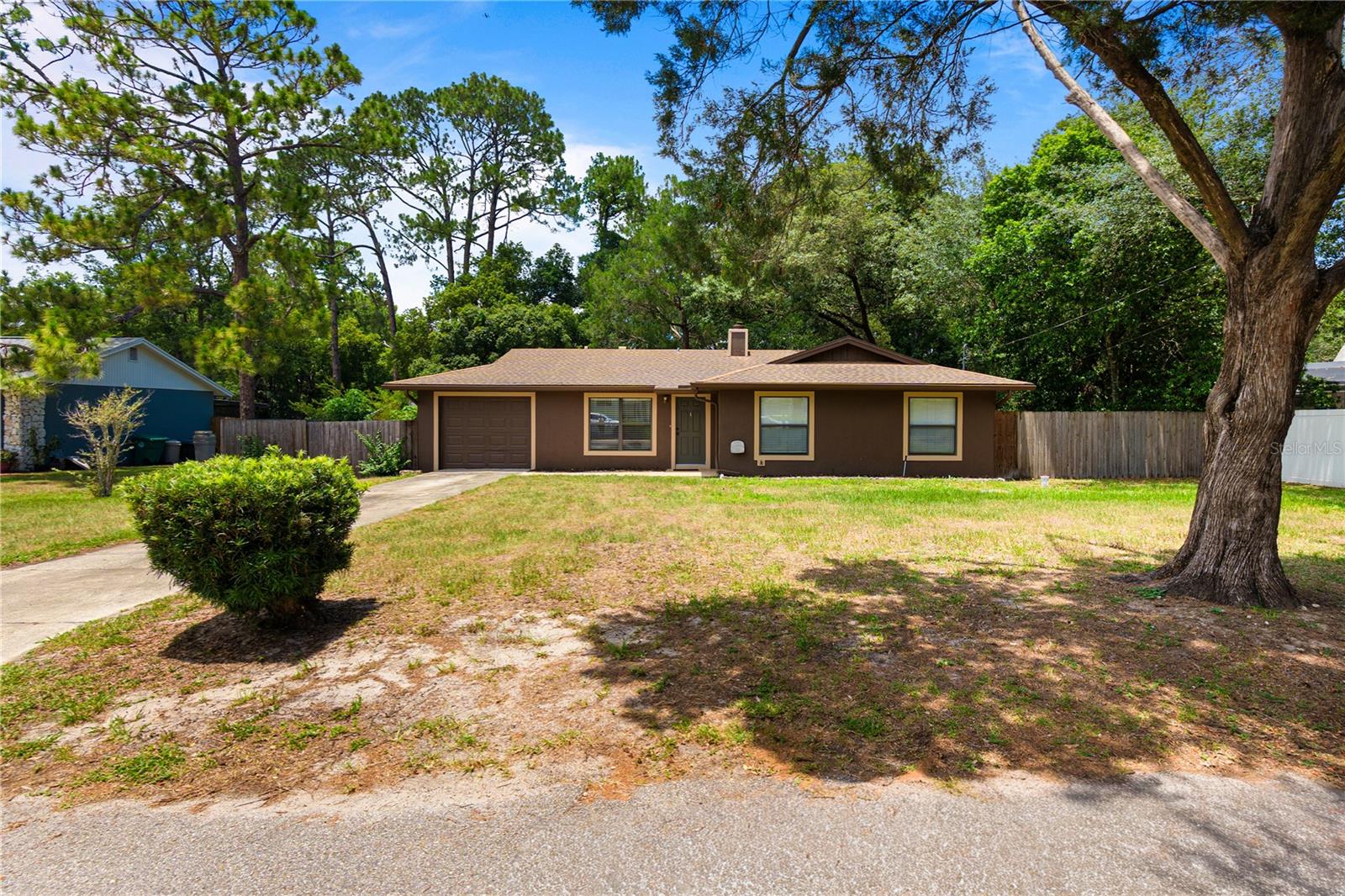 Single Family Residence em LAKE MARY, FL - Daniel Dourado
