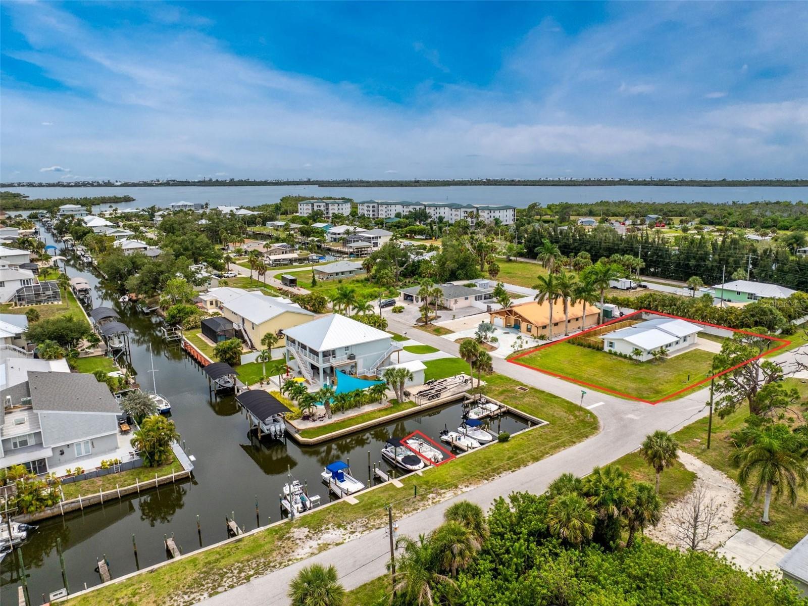 Single Family Residence em ENGLEWOOD, FL - Daniel Dourado