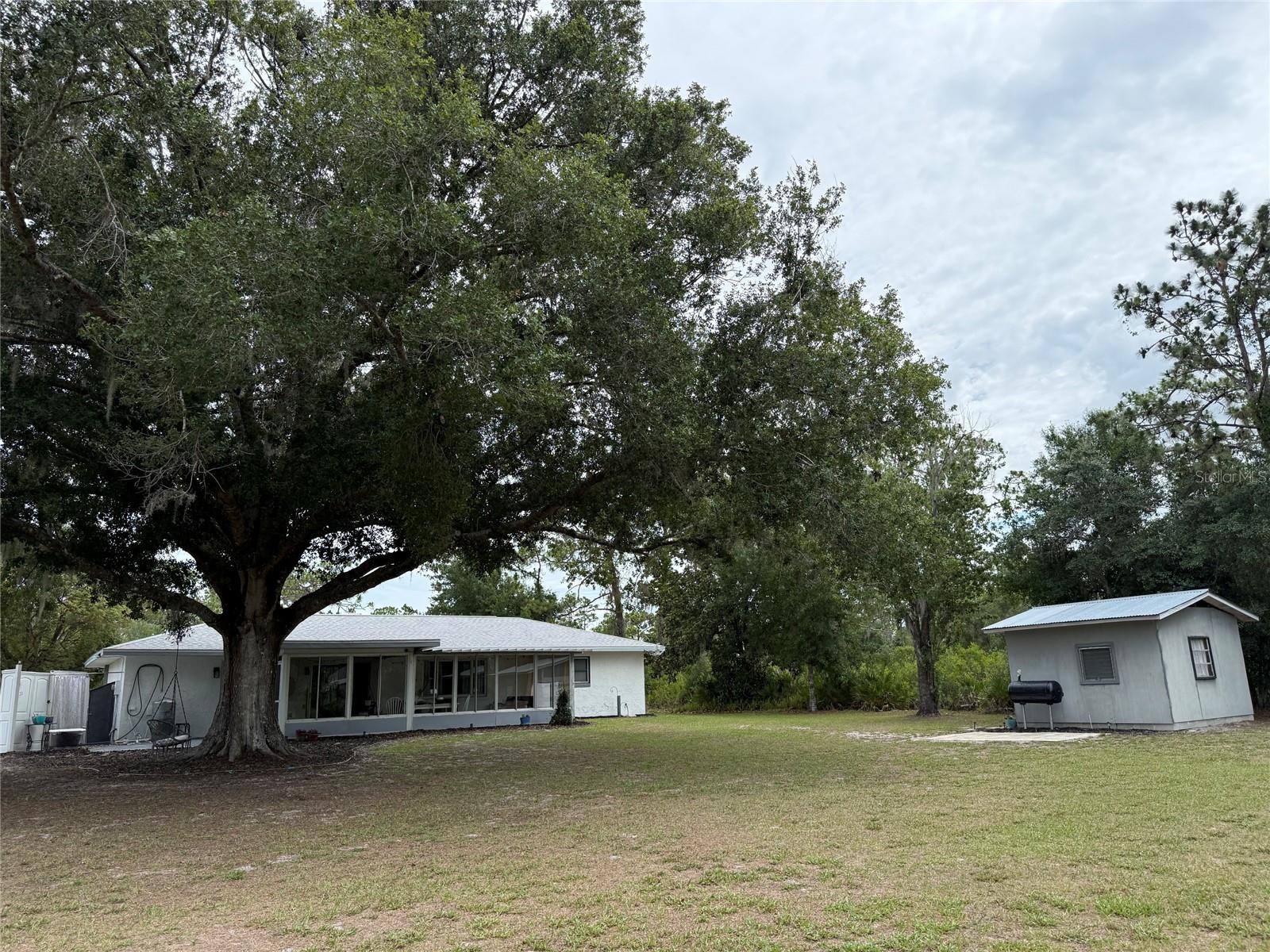Single Family Residence in INDIAN LAKE ESTATES, FL - Daniel Dourado